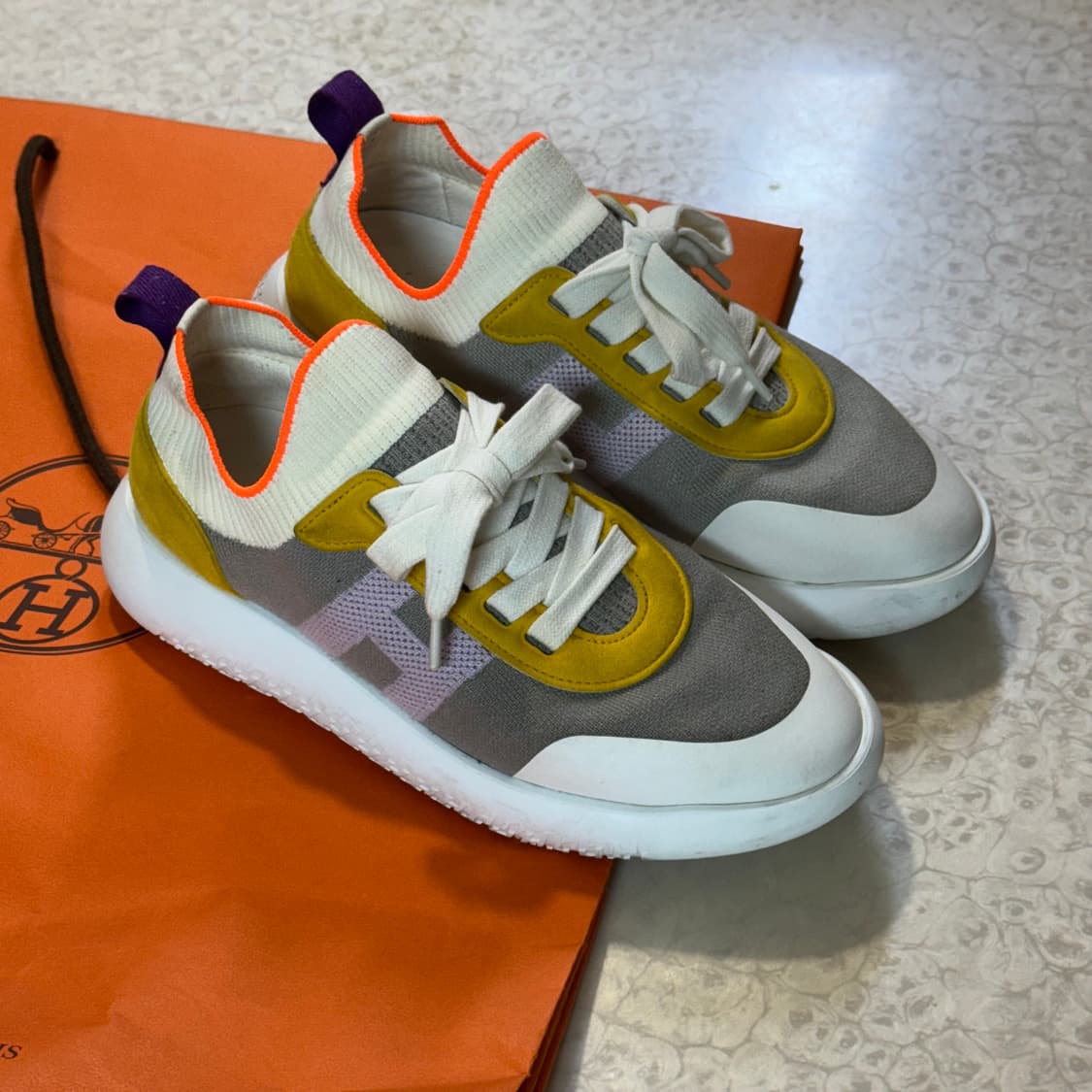 에르메스 크루 스니커즈 37 상품이미지2