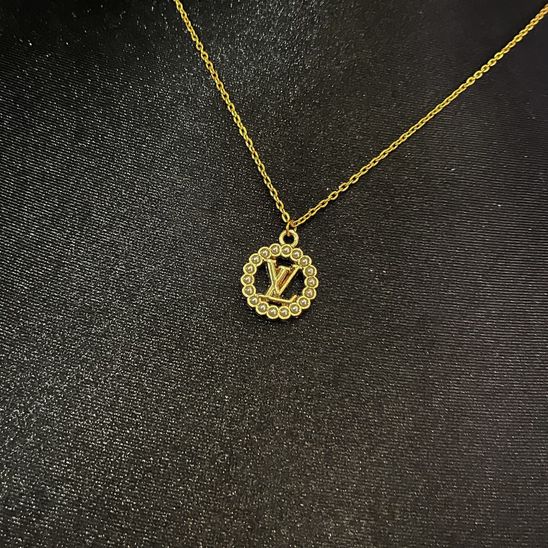 루이비통 버블 서클 골드 업사이클링 목걸이 상품이미지2