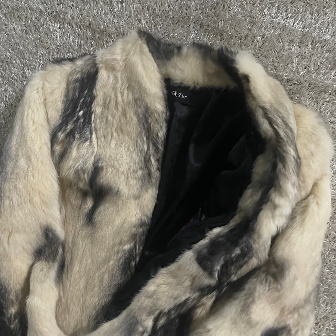 블랙 베이지 믹스 퍼자켓 십자가 상품이미지2