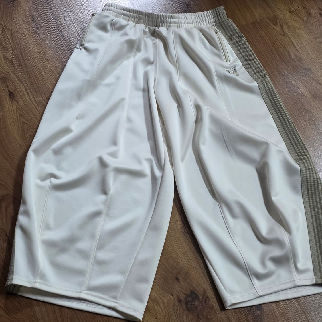 니들스 hd 트랙팬츠 기장 수선품 상품이미지1