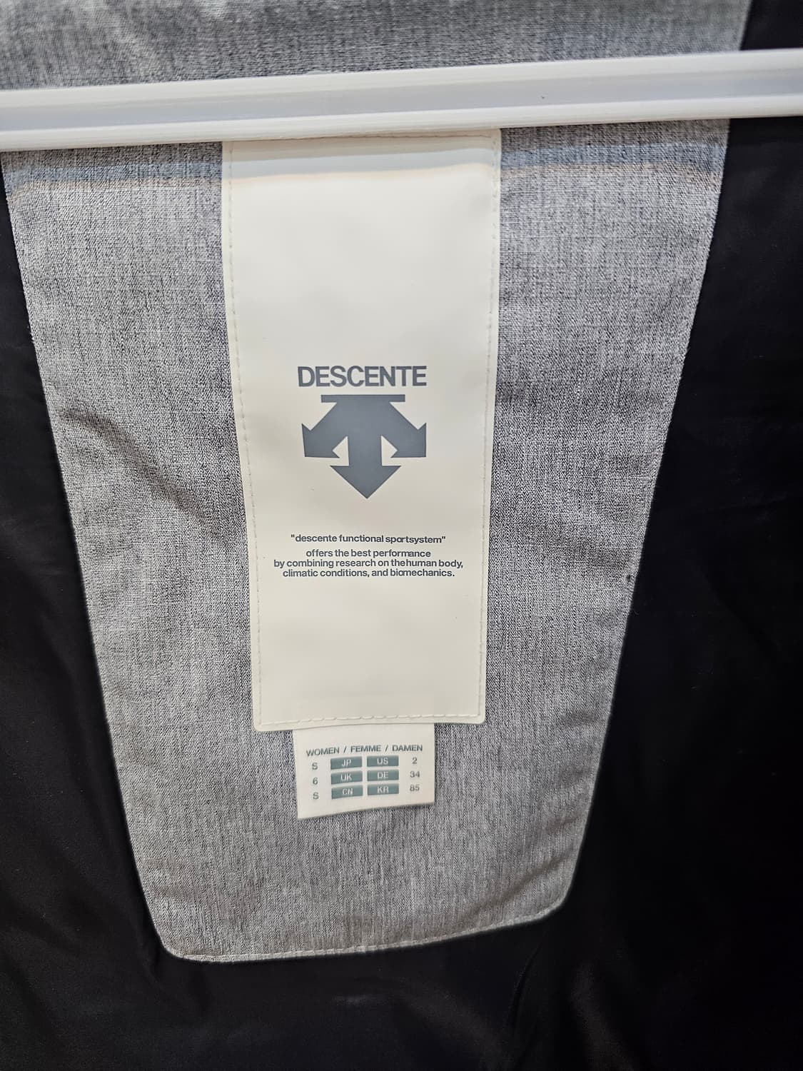 no.107 데상트 덕다운 숏패딩 크롭패딩 (XS) 상품이미지8