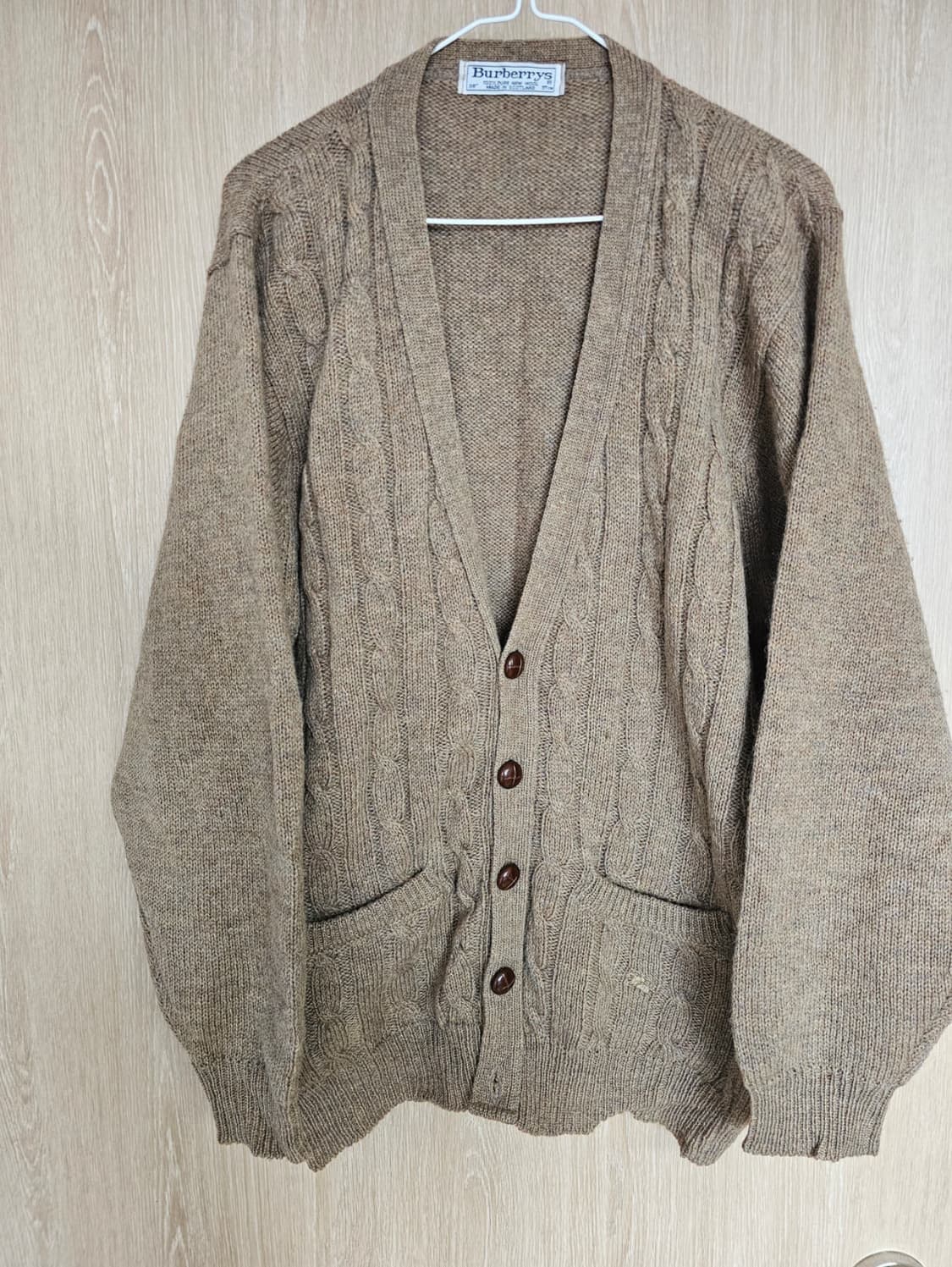 버버리 베이지 가디건 상품이미지1