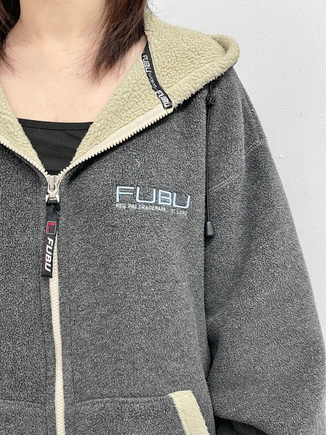 푸부 그레이 플리스 헤비 자켓  상품이미지2