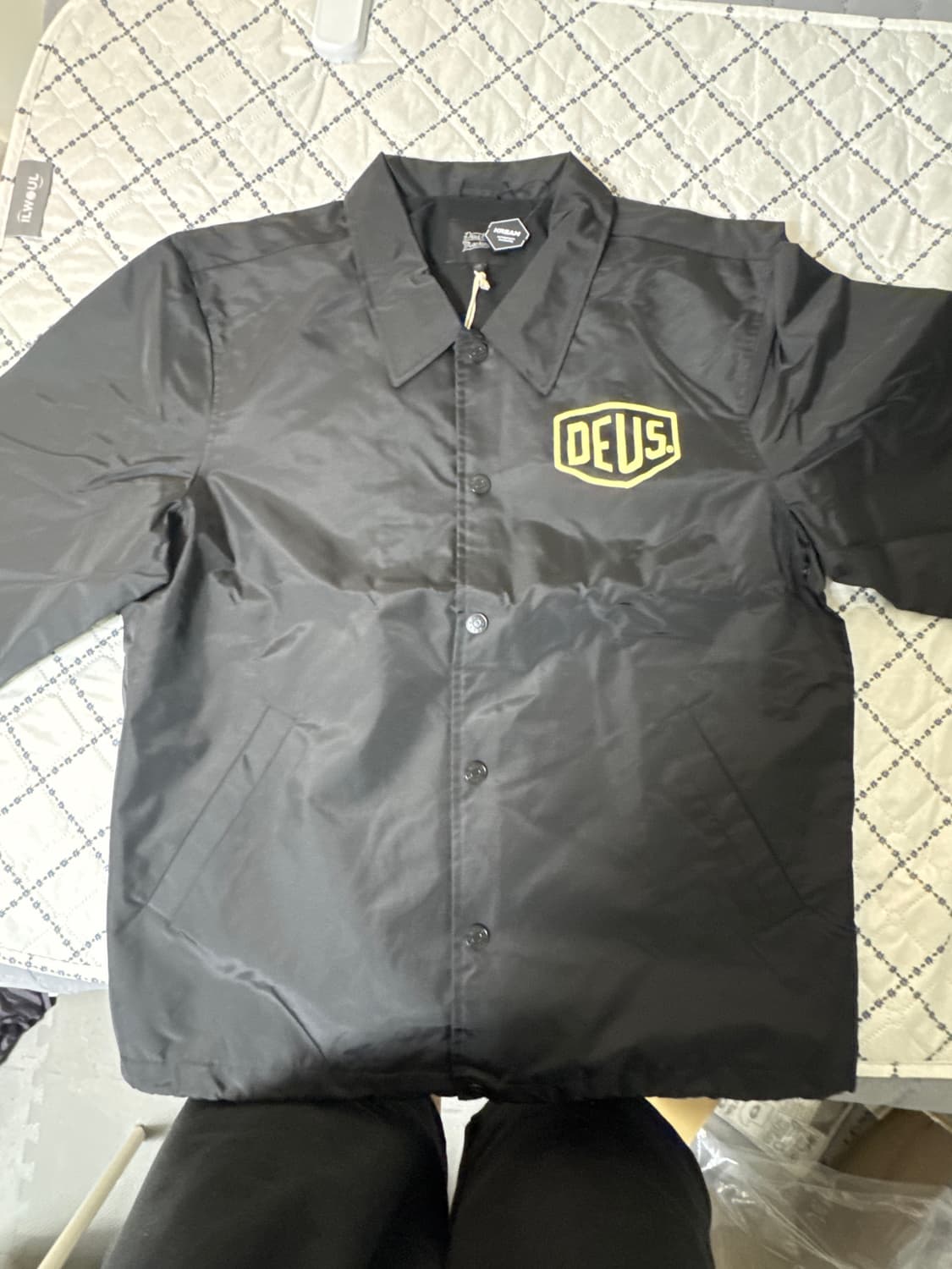 데우스 블랙 자켓 판매합니다 상품이미지2