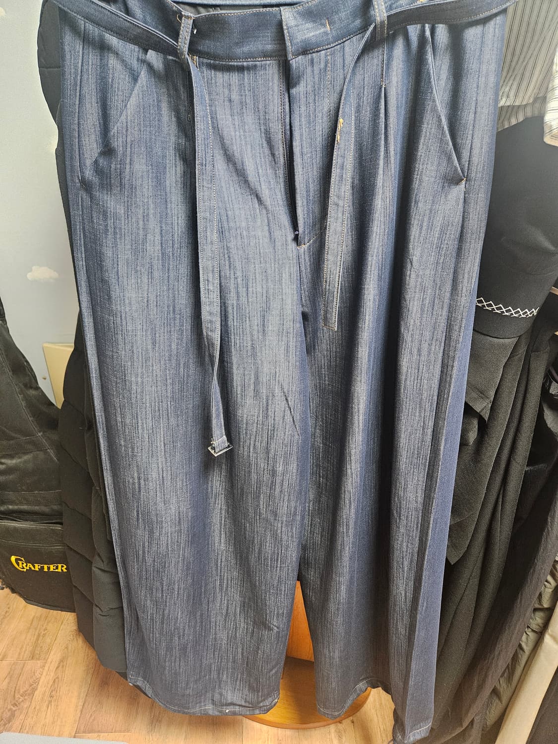 Dnsr 벨티드 드레이프 슬랙스 인디고 상품이미지2