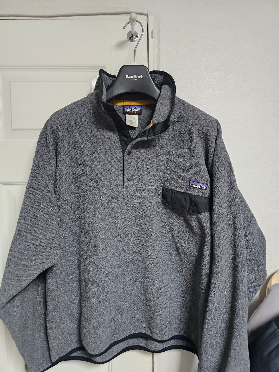 파타고니아 신칠라 L 그레이 블랙 상품이미지1