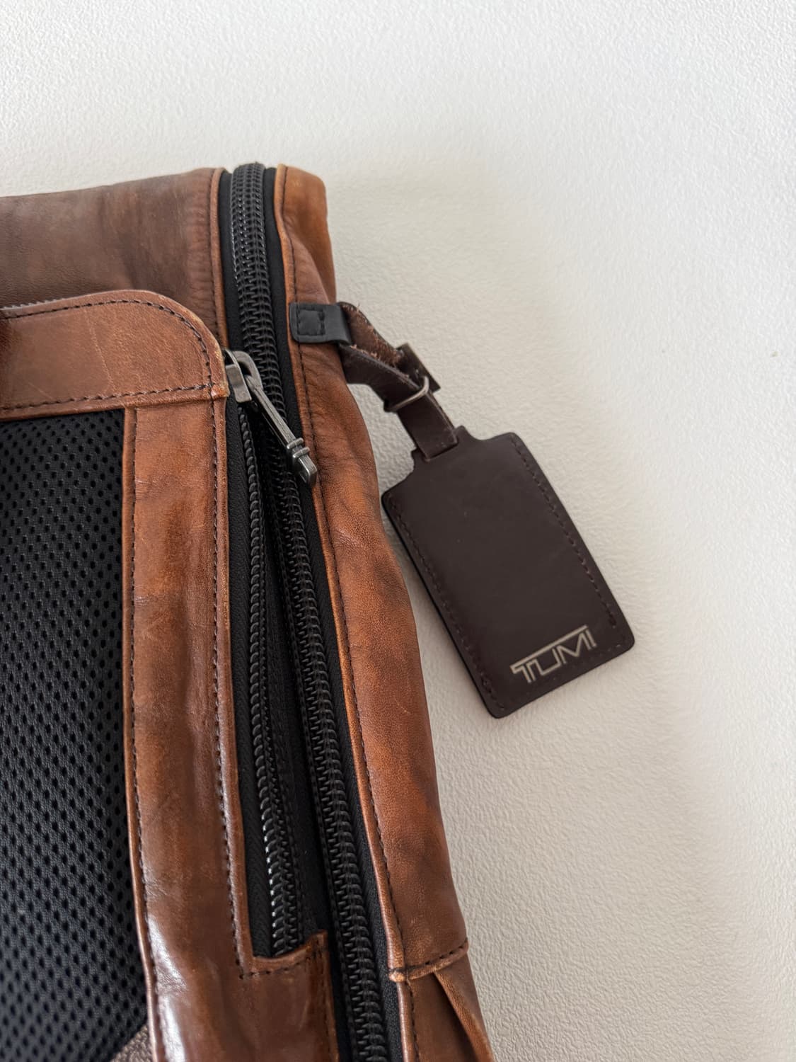 투미(TUMI) 레더 백팩 상품이미지8