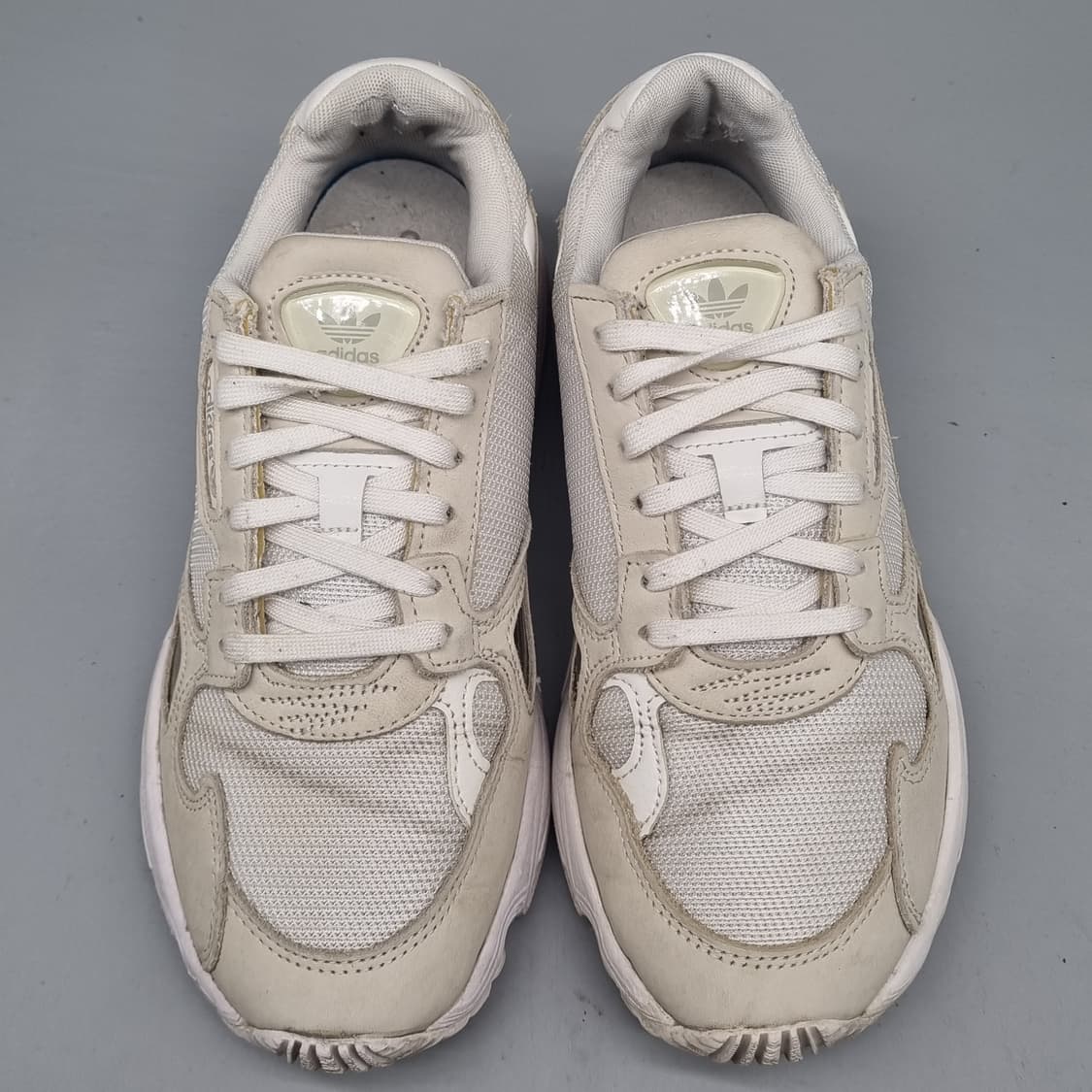 아디다스 팔콘 여성운동화230 상품이미지2