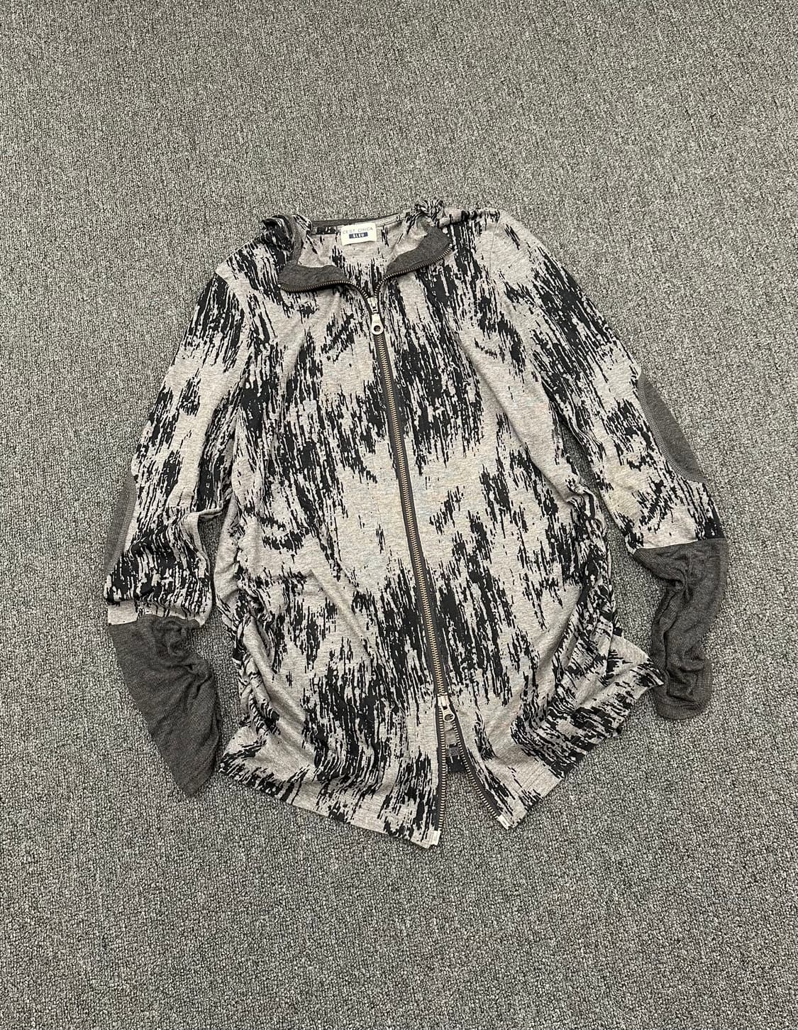 OS)Cest chica vintage 여성 페이드 블랙 후드집업 상품이미지1