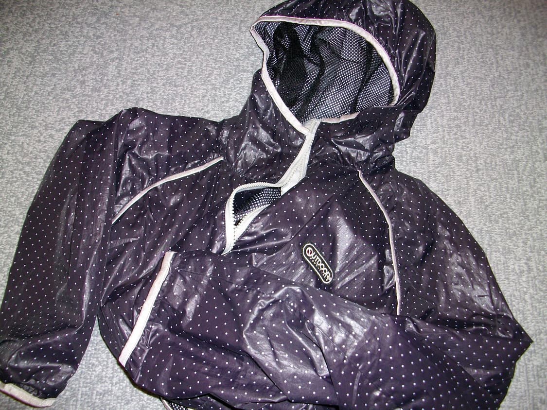 아웃도어리서치 도트 바람막이 상품이미지1