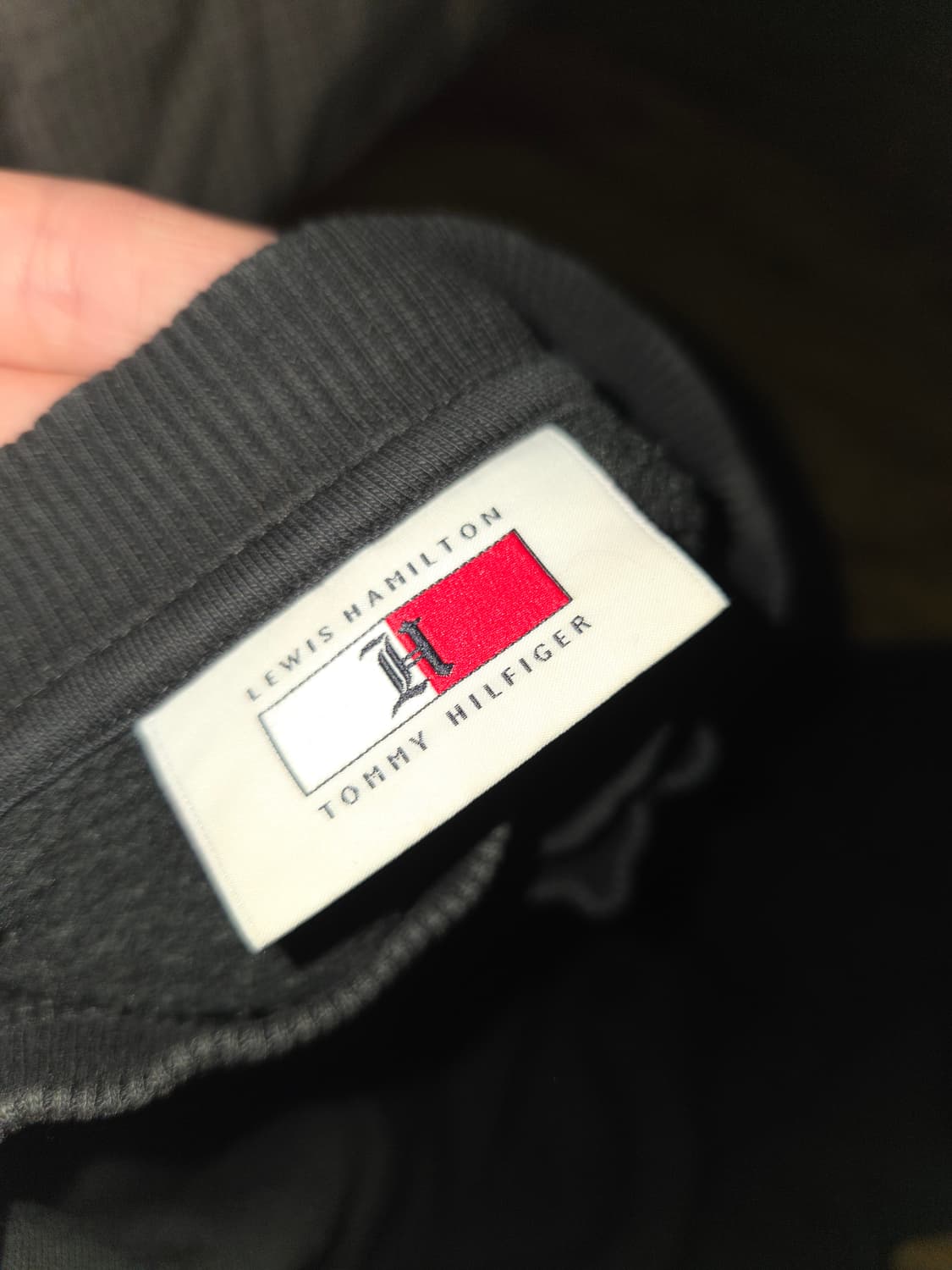 [정품 타미힐피거X루이스해밀턴 맨투맨 상품이미지3