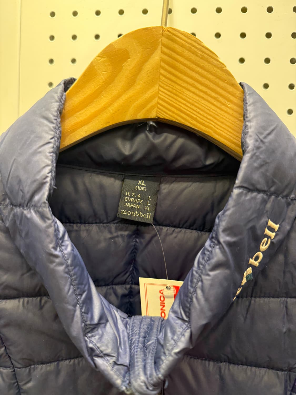 몽벨 경량 다운 패딩 자켓 U523 상품이미지4