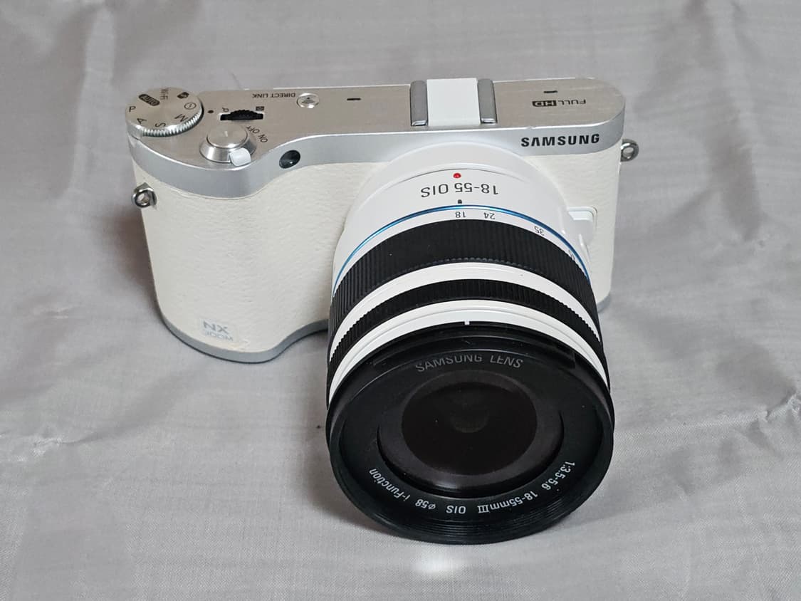 삼성 NX300M 미러리스 카메라 화이트 상품이미지2