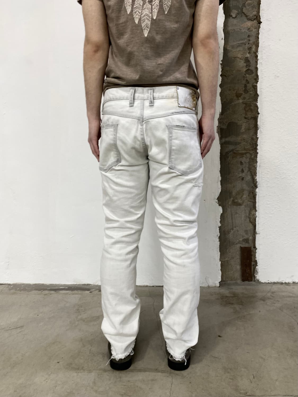 이사무 카타야마 레더 믹스 디스트레스드 팬츠 상품이미지3