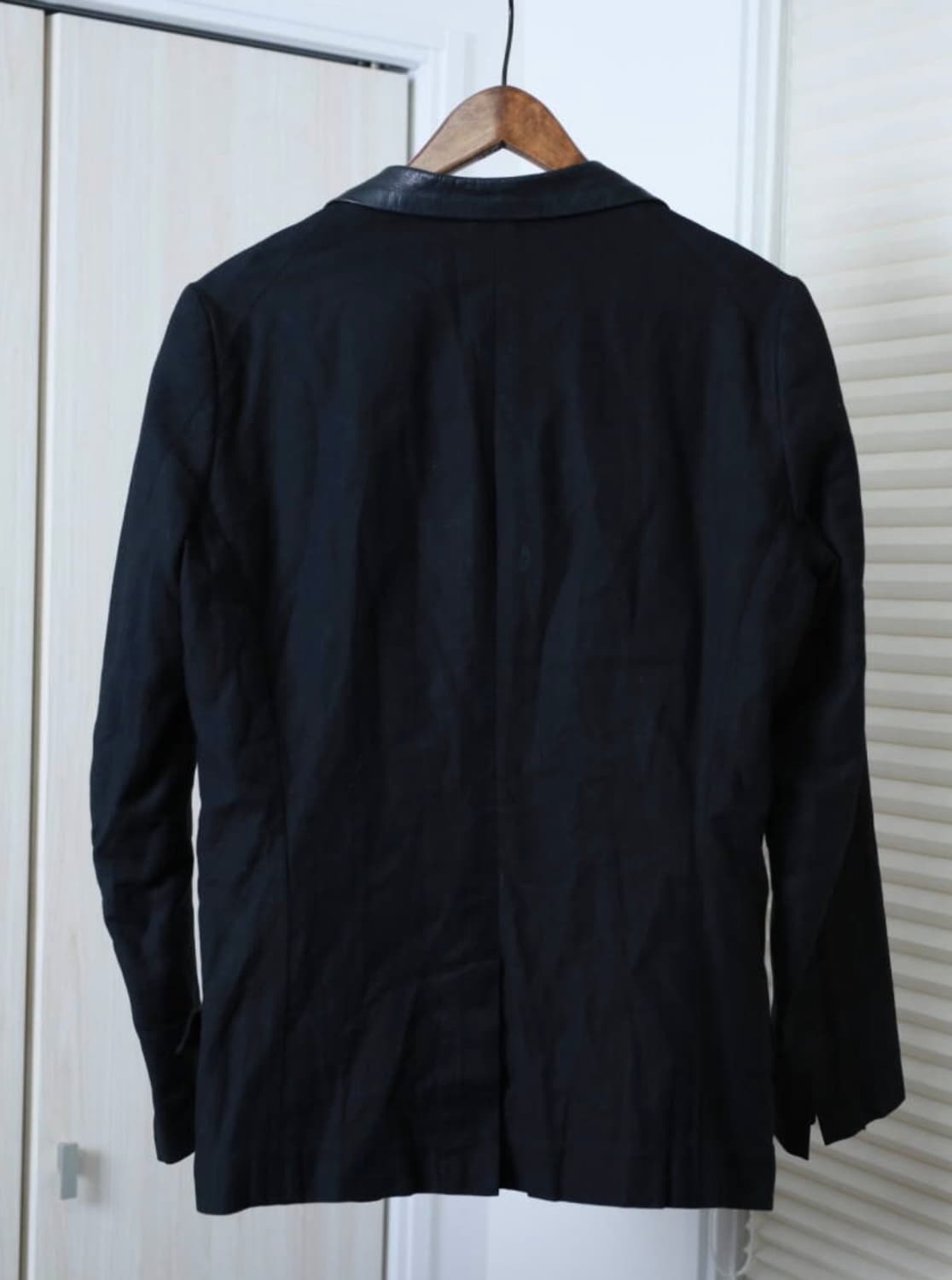 The viridi anne 디어스킨 카라 테일러드 자켓 상품이미지2