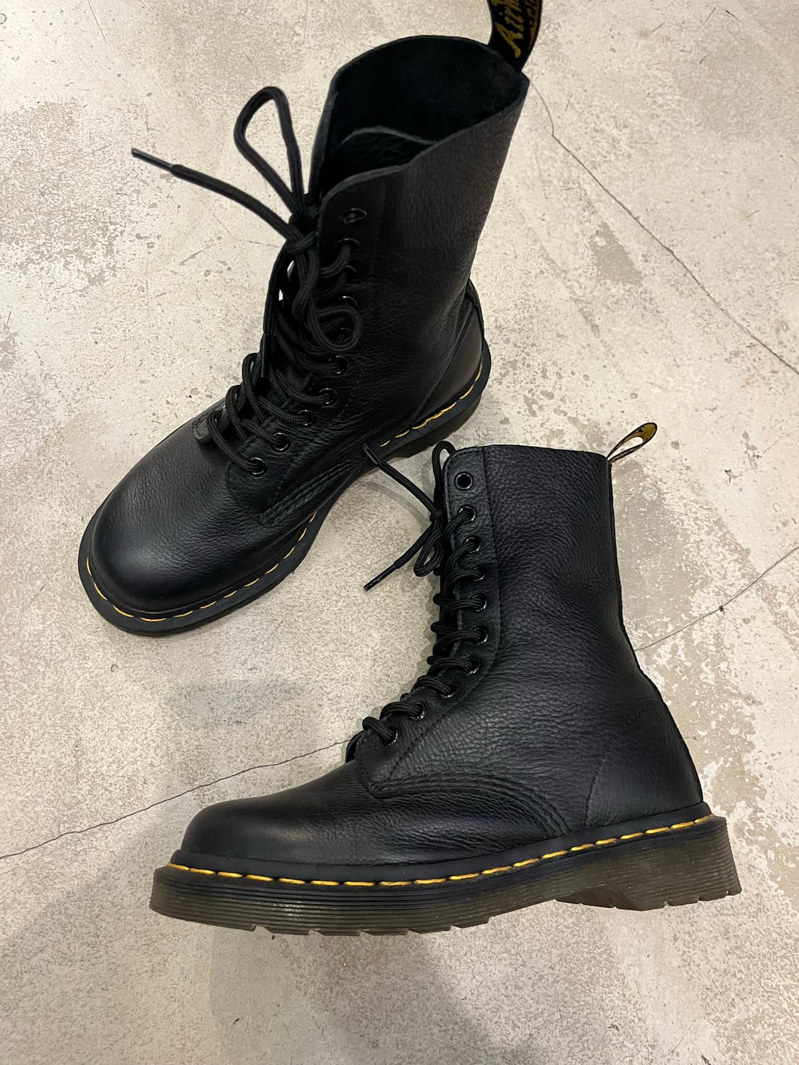 닥터마틴 1490 10홀(신발끈 구멍 수) 상품이미지1