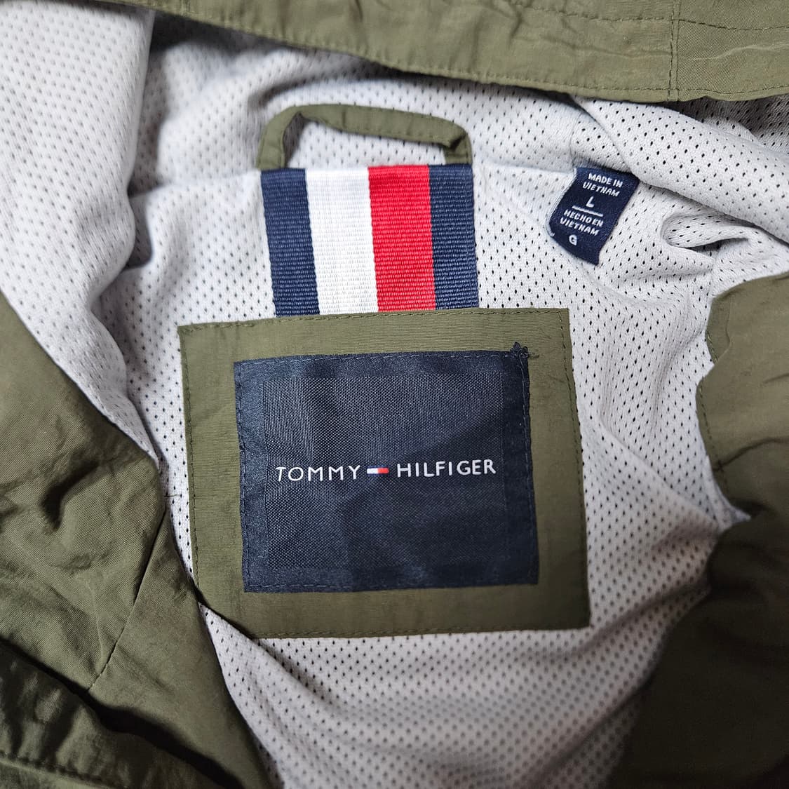 타미힐피거 올리브 바람막이 후드집업 상품이미지2