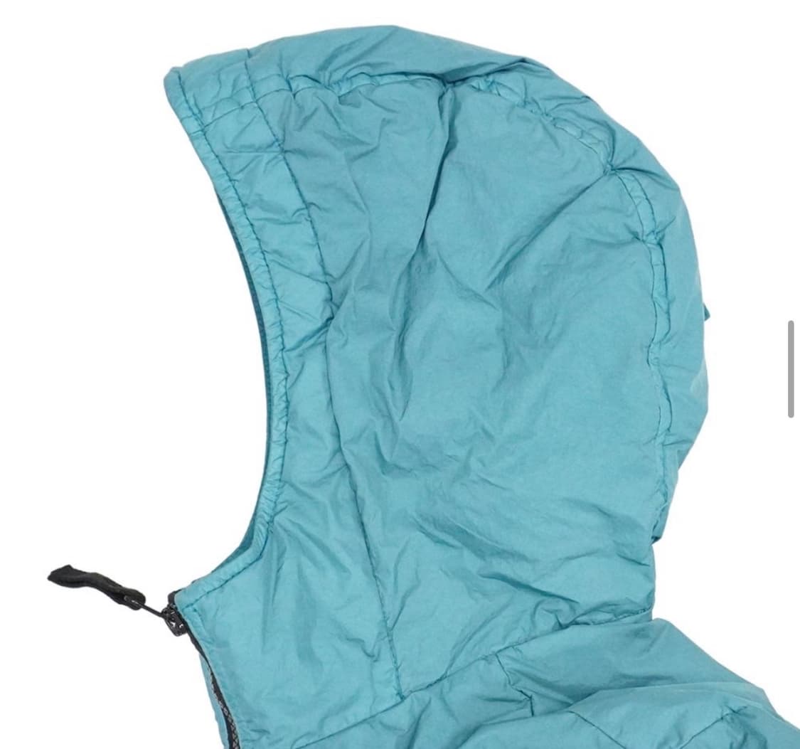 스톤아일랜드 751640433 스카이 와팬 패치 다운 점퍼 상품이미지5