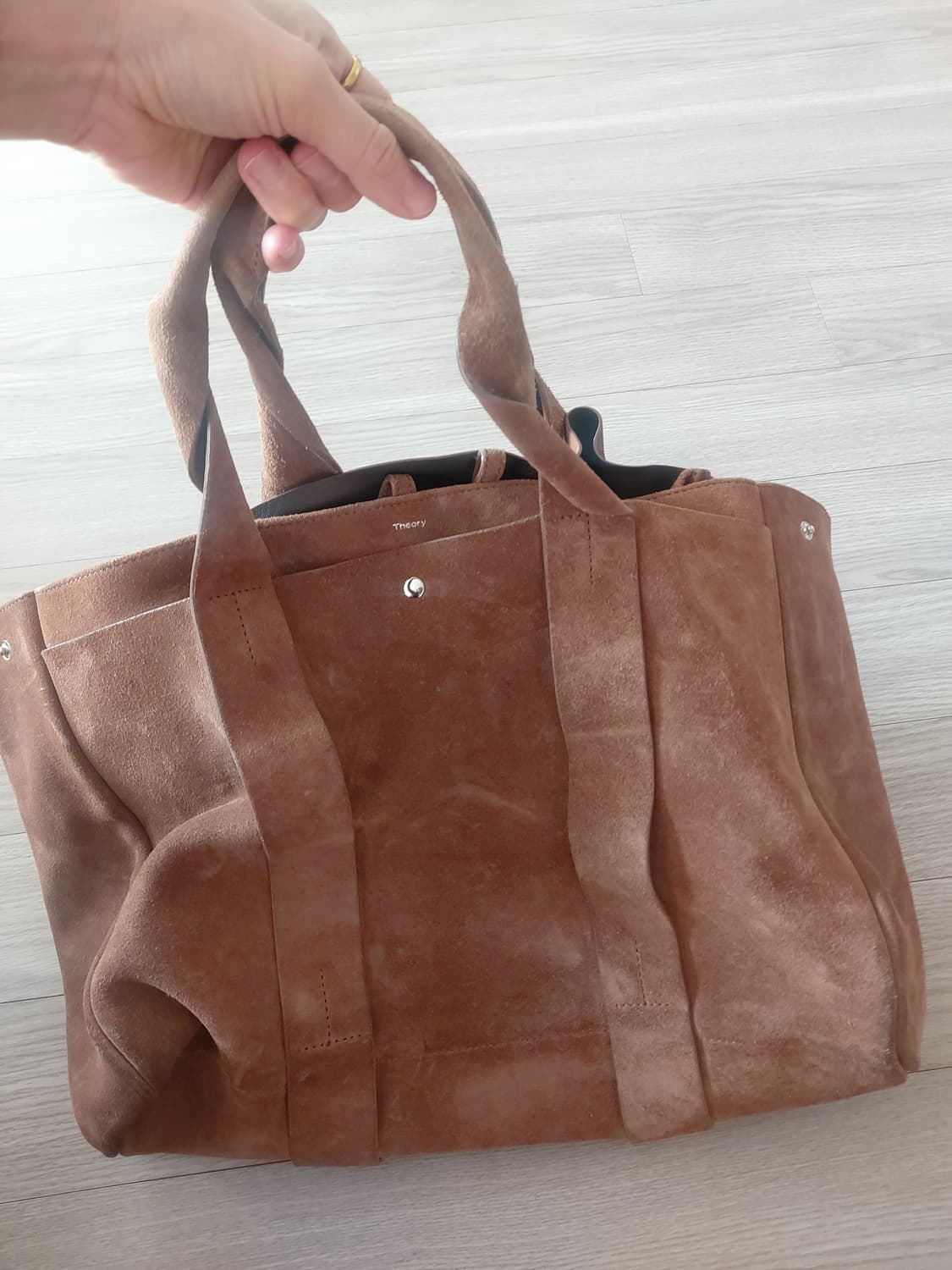 띠어리 theory 스웨이드 토트백 상품이미지2