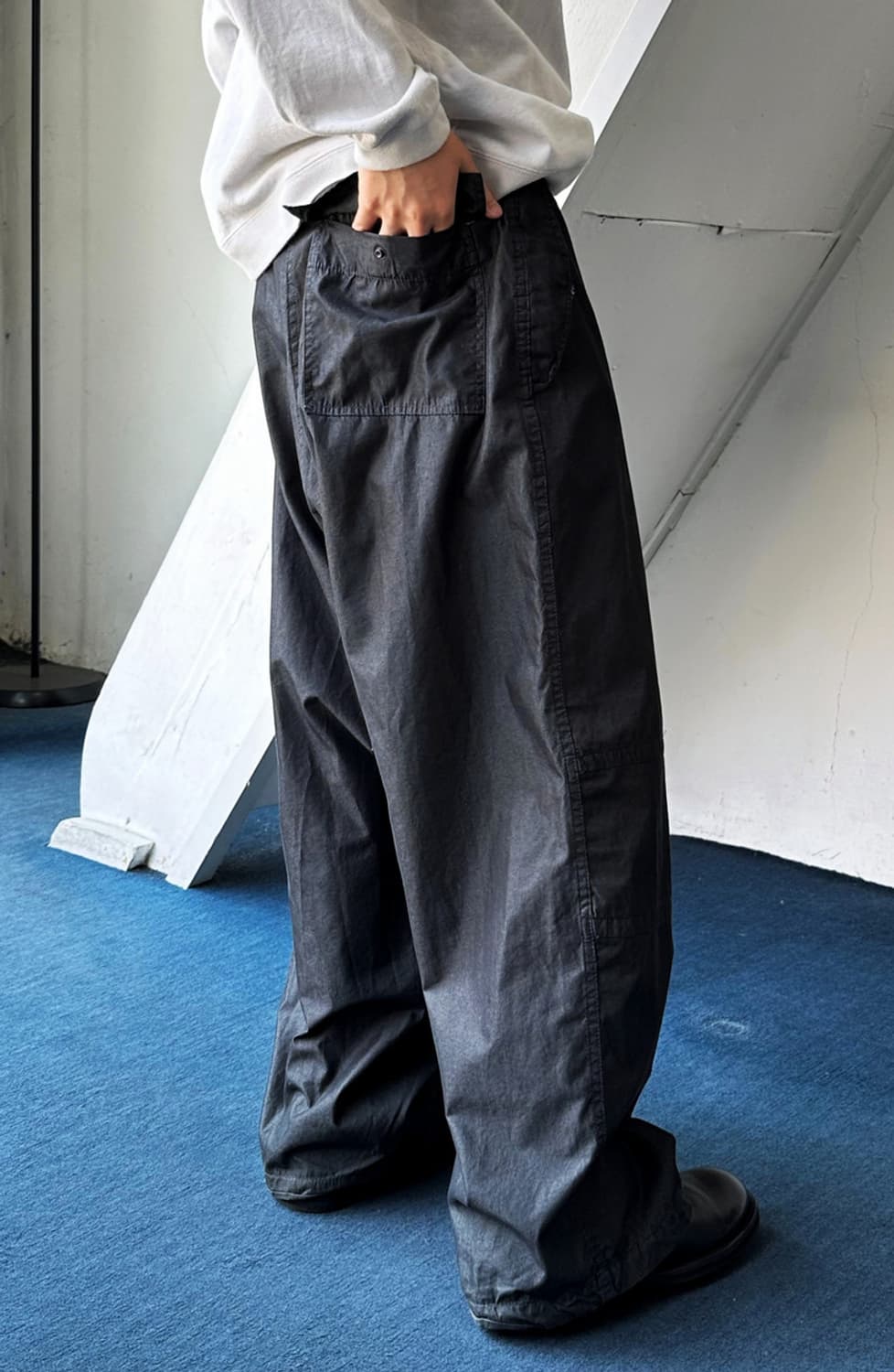 Over-dyed high count fabric snow pants 상품이미지9