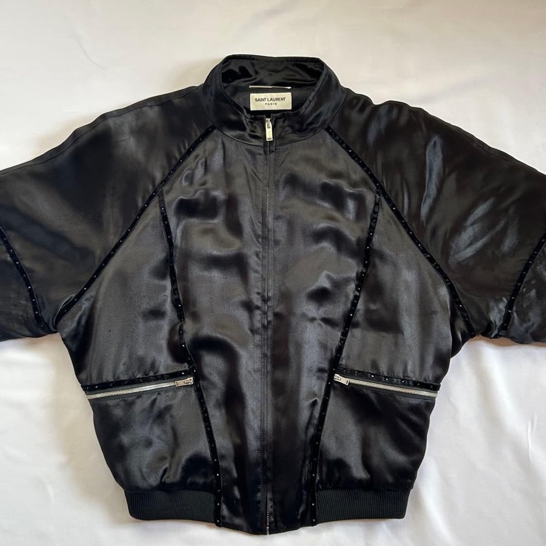 [라이즈 원빈님 착용] 생로랑 22ss 80s 실크 봄버 자켓 상품이미지6