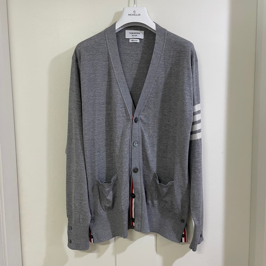 톰브라운 메리노울 가디건 4사이즈 그레이 상품이미지1