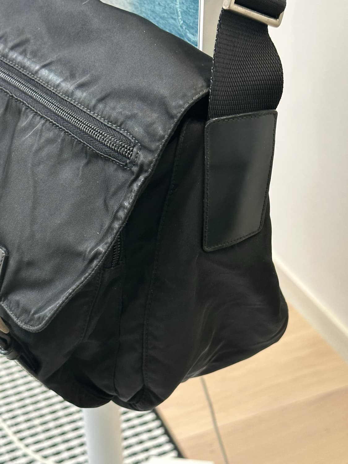 프라다 테수토 포코노 나일론 메신저백 상품이미지6