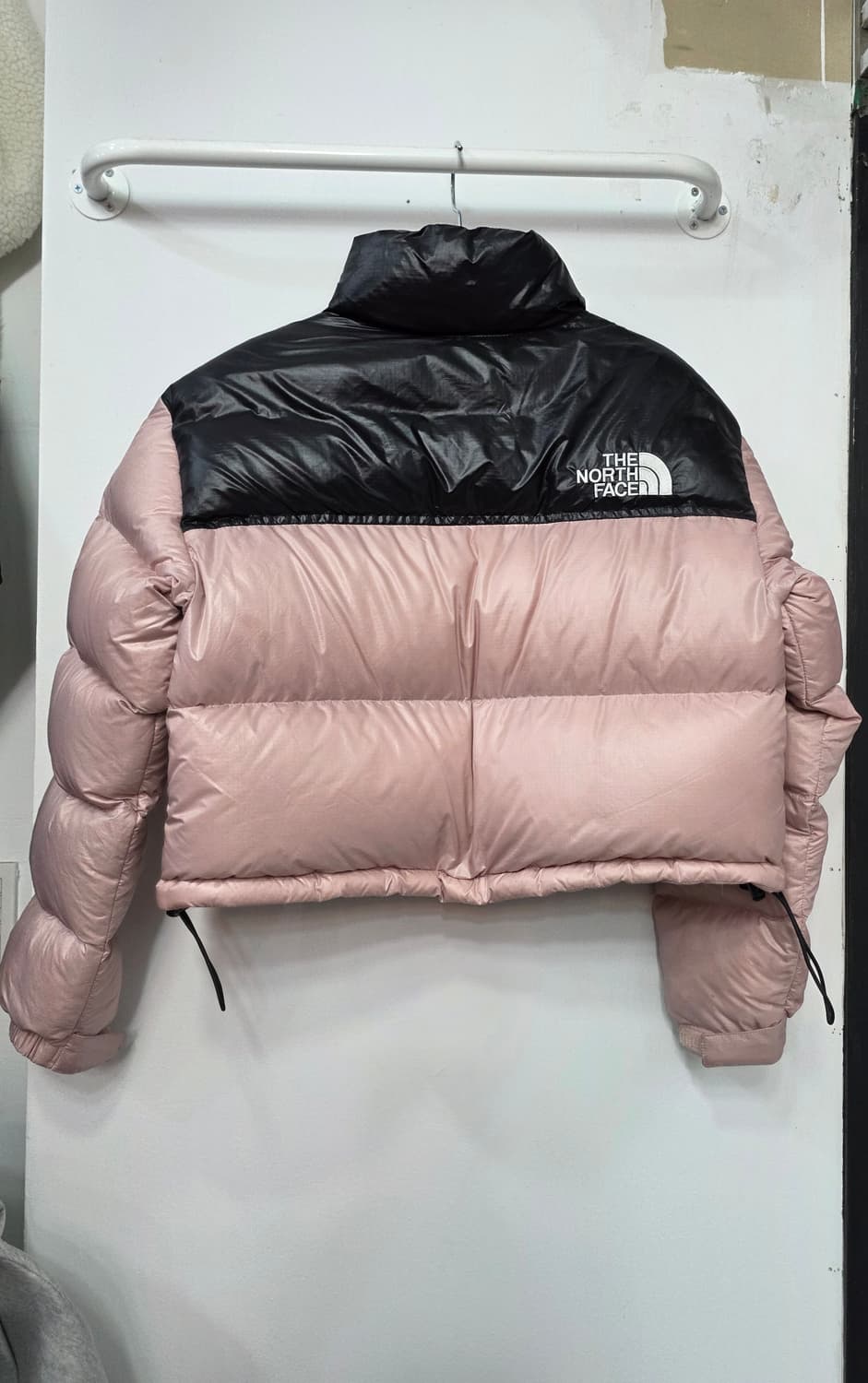 노스페이스 여성 눕시 숏 패딩 상품이미지2