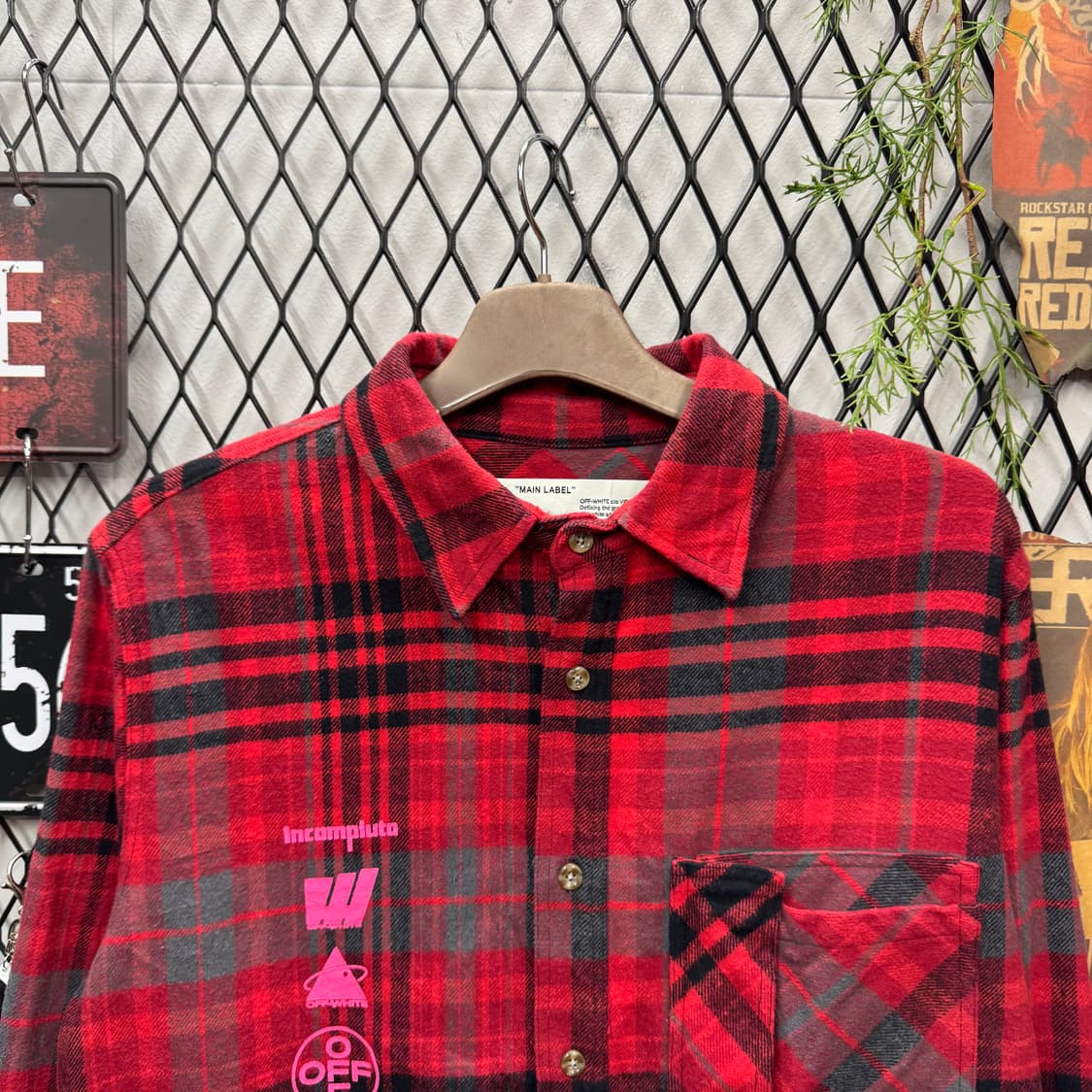 2019 F/W 오프화이트 플란넬 셔츠 후면 빅프린팅 포인트 레드 상품이미지3
