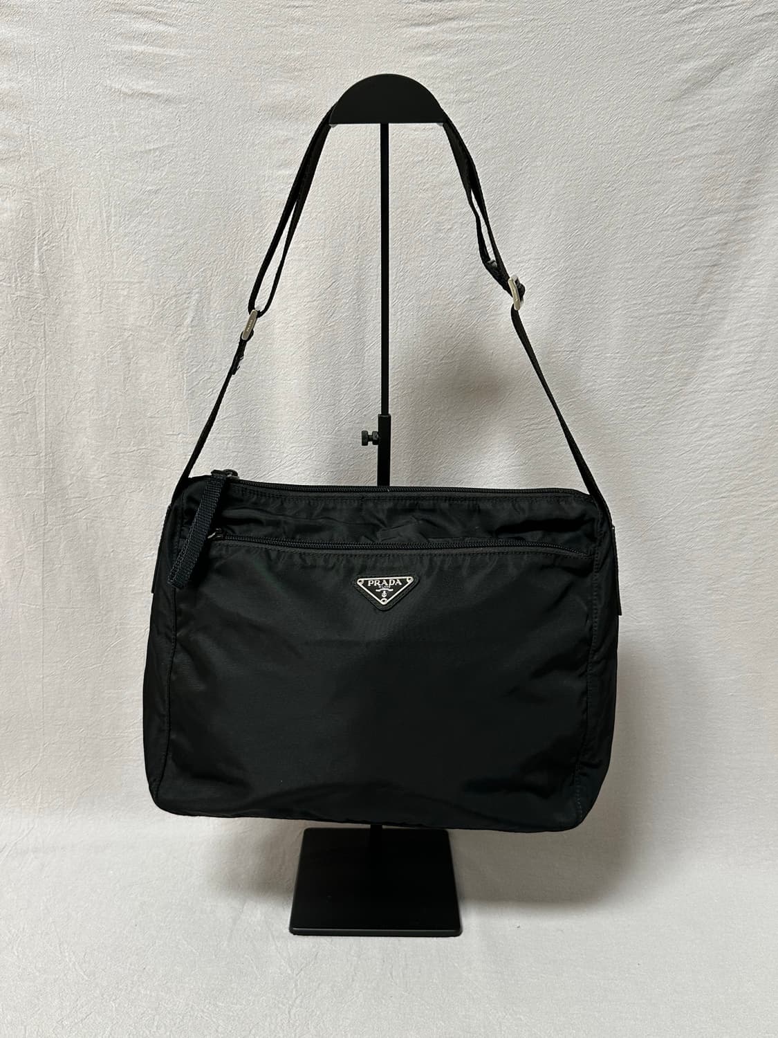 남녀공용 프라다 블랙 포코노 크로스백 나일론 숄더백 상품이미지1