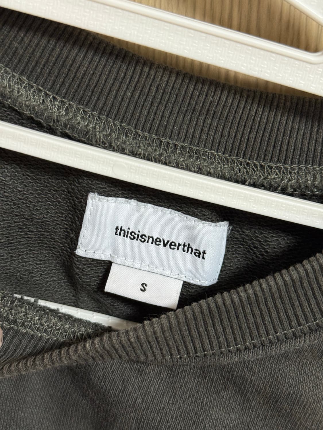 디스이즈네버댓 맨투맨 s 상품이미지3