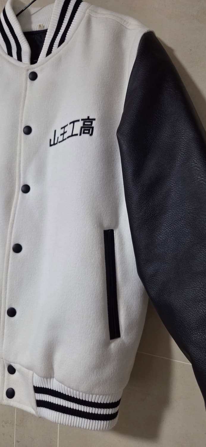 슬램덩크 산왕공고 야구점퍼 M사이즈
택포 상품이미지4