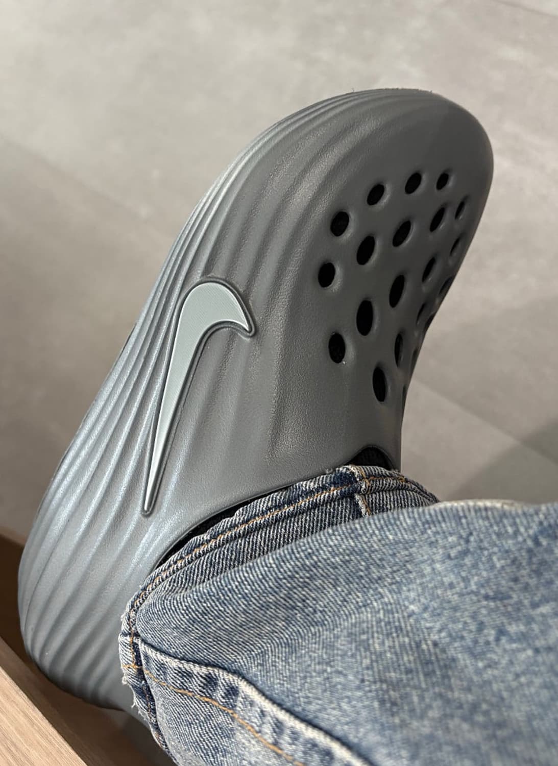 [새상품] 나이키 리액트X 리주버네이트 스모크 그레이 250~ 255 상품이미지2