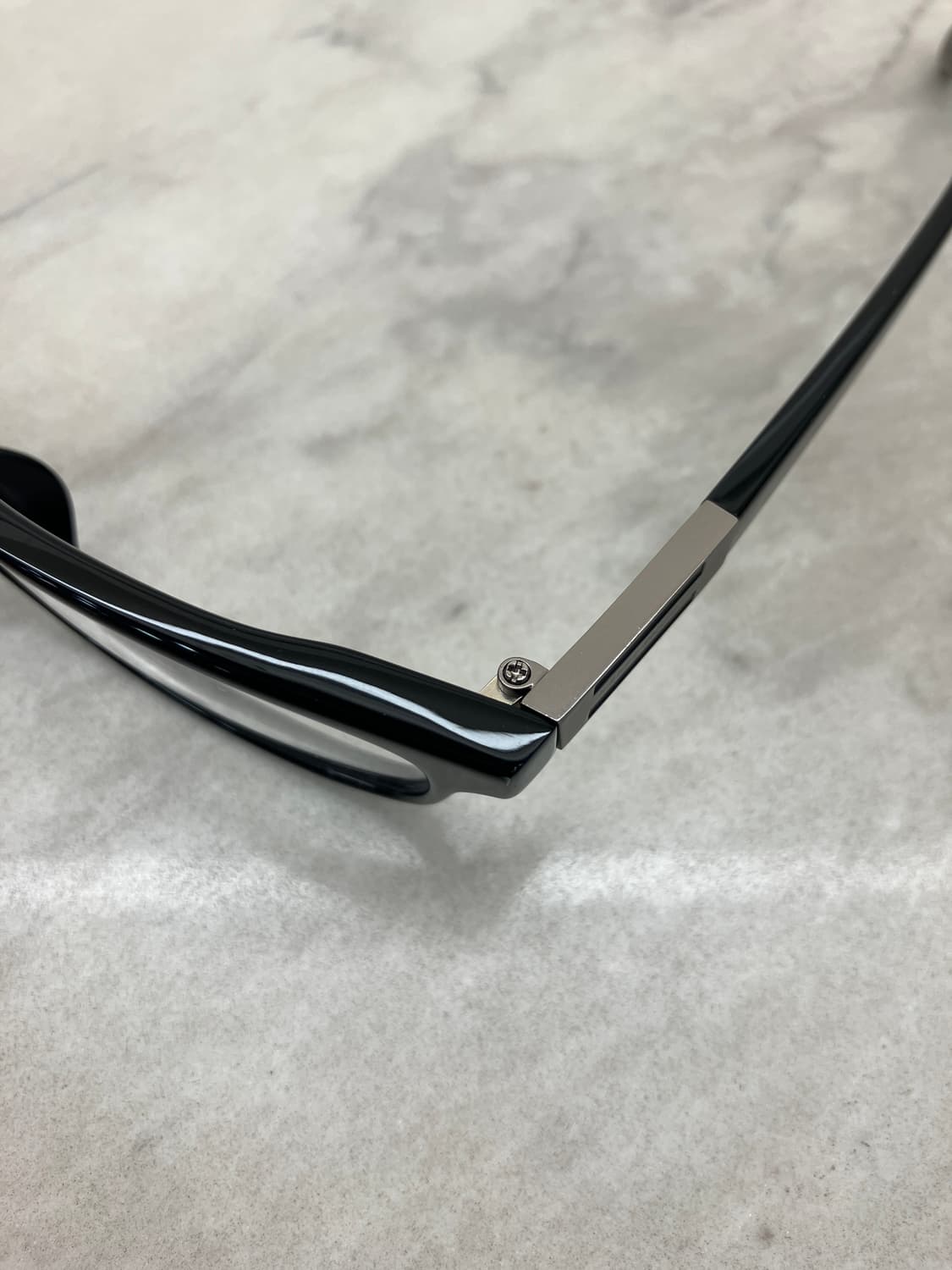 피에르 발망 Pierre Balmain 블랙 웰링턴 뿔테 안경 상품이미지2