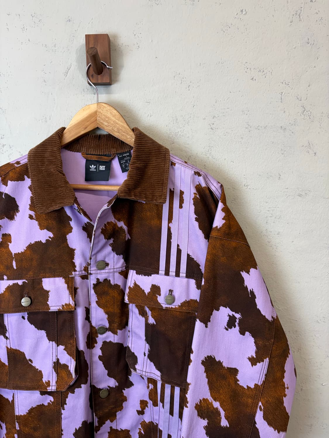 아디다스 X IVY PARK 데님 카우 프린트 자켓 상품이미지3