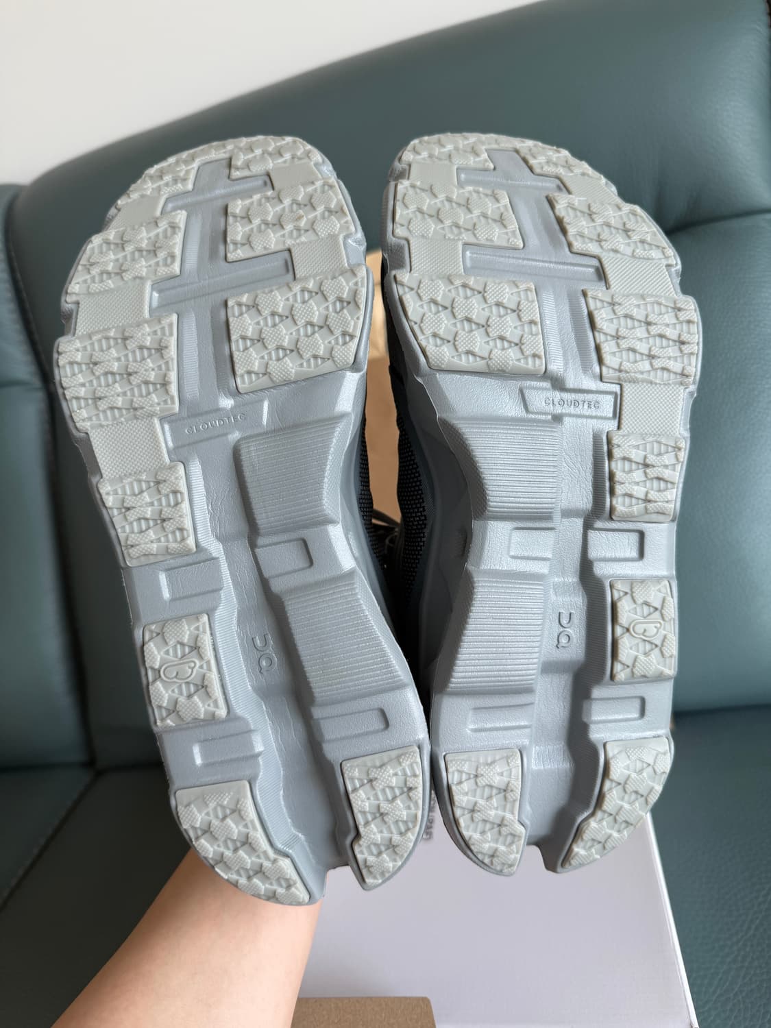 265 온러닝 파프 클라우드몬스터 하이퍼 팬텀 아폴로 (잠실매장한정판) 상품이미지9