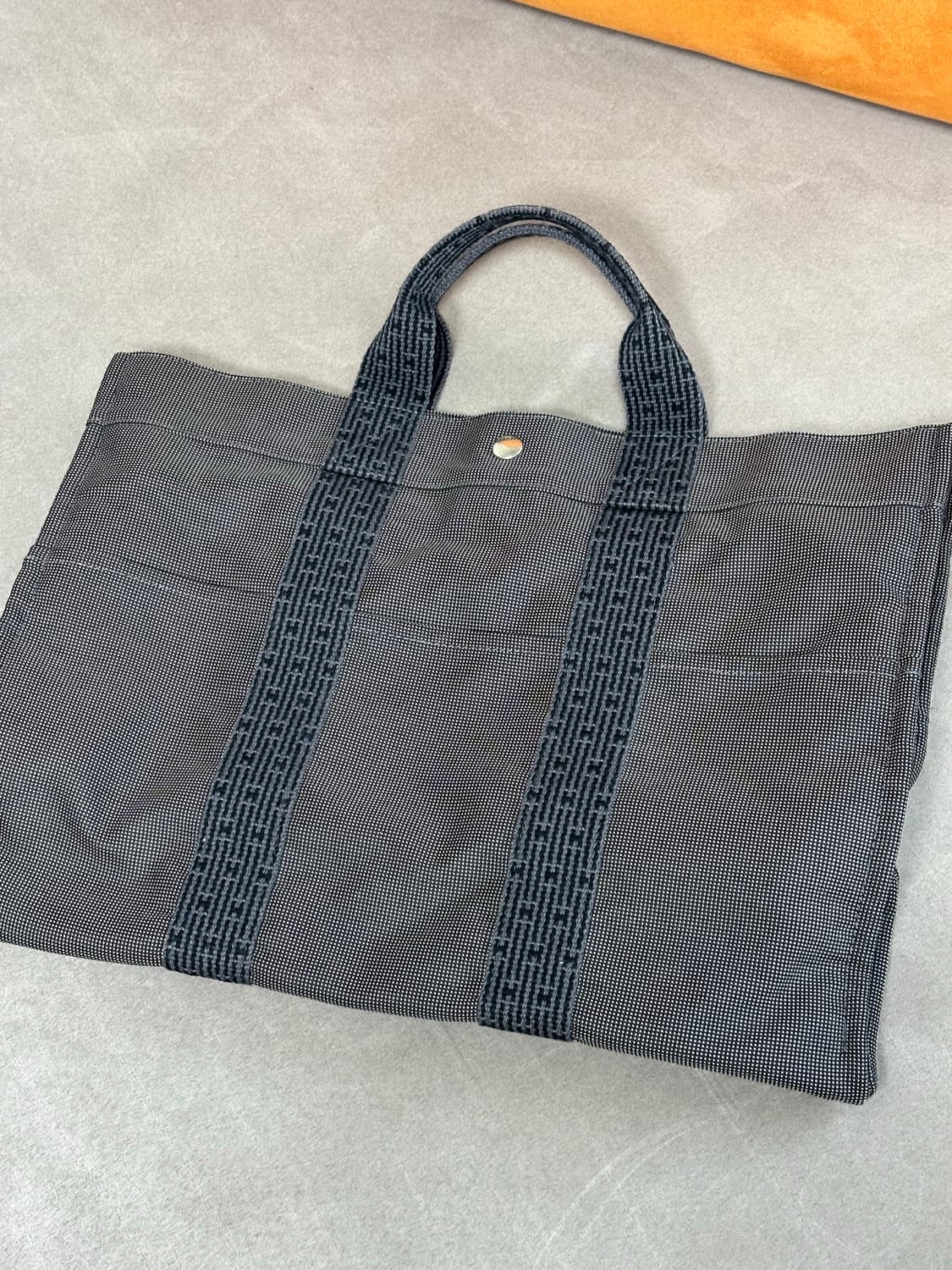 👜 에르메스 후루토 GM 사이즈 캔버스 토트백 상품이미지1