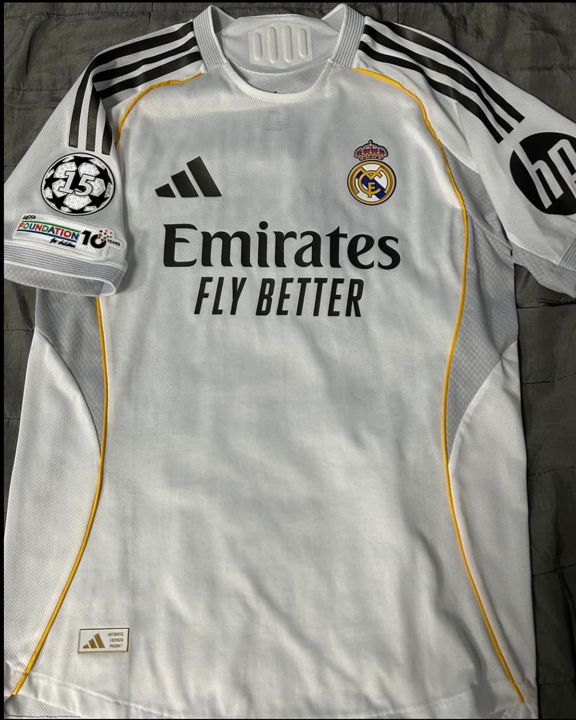 25/26 레알 마드리드 홈 어센틱 유니폼 상품이미지3