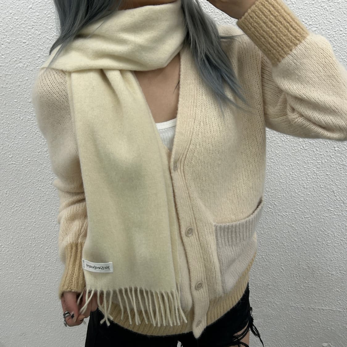 입생로랑 화이트로고 퓨어 울 아이보리 머플러 상품이미지2