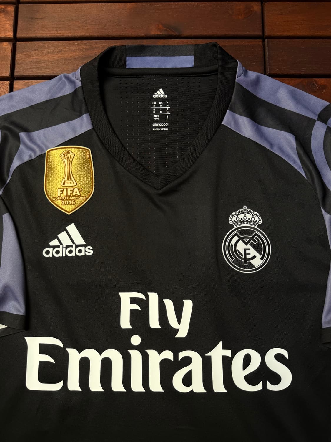 16-17 레알 마드리드 써드 어센틱 상품이미지3