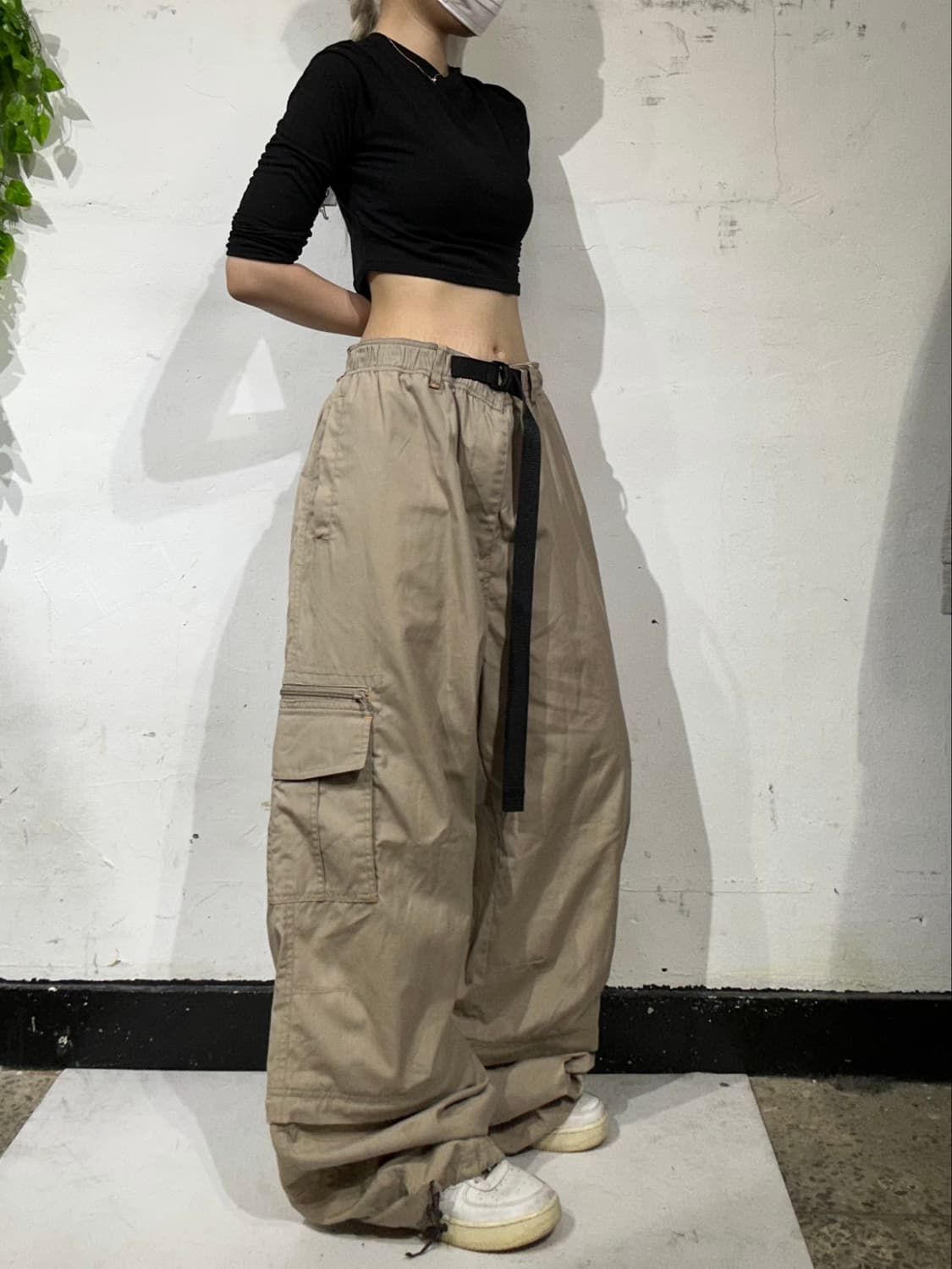 일본 빈티지 베이지 절개 포인트 와이드 카고 팬츠 L 상품이미지1