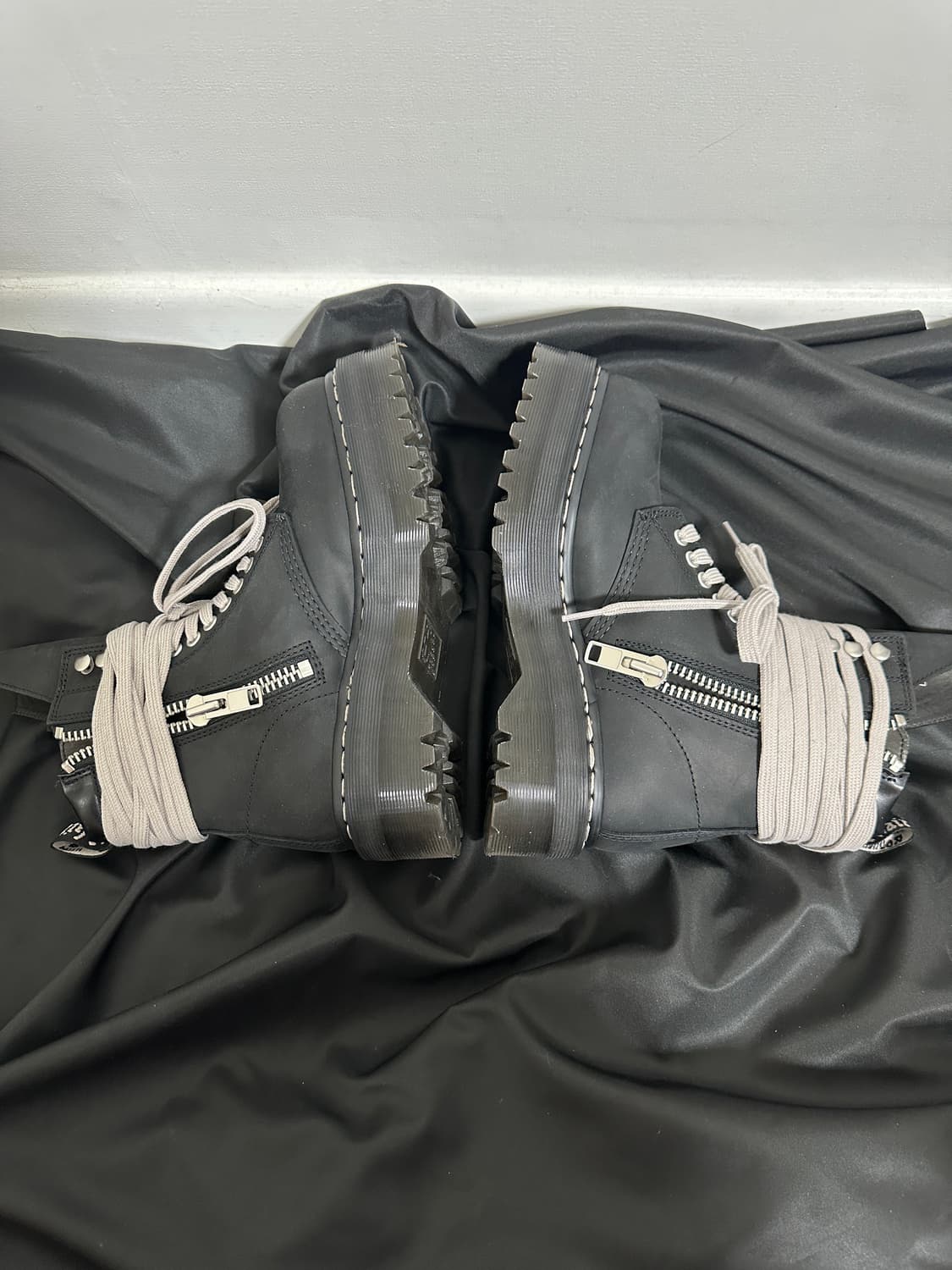 닥터마틴 릭오웬스 쿼드 솔 스틸 토 부츠 블랙 [240] 상품이미지5