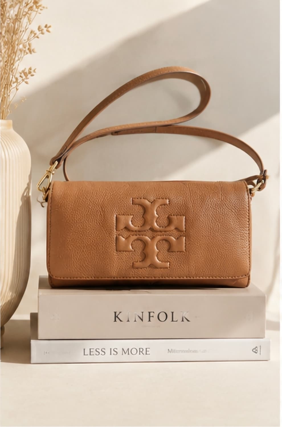 토리버치 봄베 Bombe-T Zip-Top Crossbody 상품이미지1