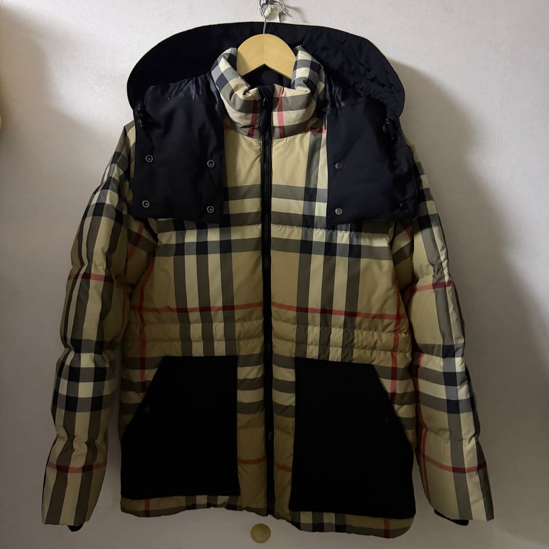 버버리 노바체크 디태처블 후드 체크 리사이클 패딩 S (66-77) 상품이미지5