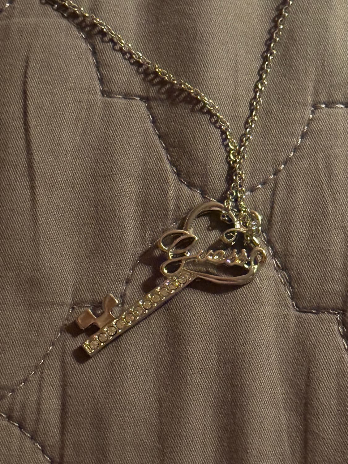 게스 열쇠모양 빈티지 목걸이 (키 펜던트) 상품이미지1