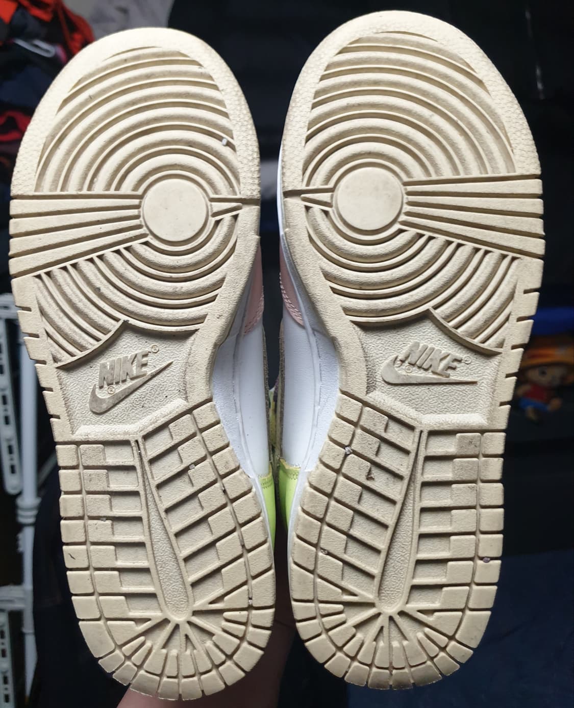 나이키 우먼스 덩크하이 캐시미어 레몬 화이트 트위스트 (245) 상품이미지5