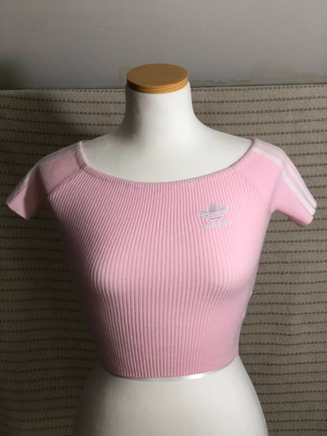 아디다스 오리지널 베이비 핑크 니트 반팔 티셔츠 상품이미지1