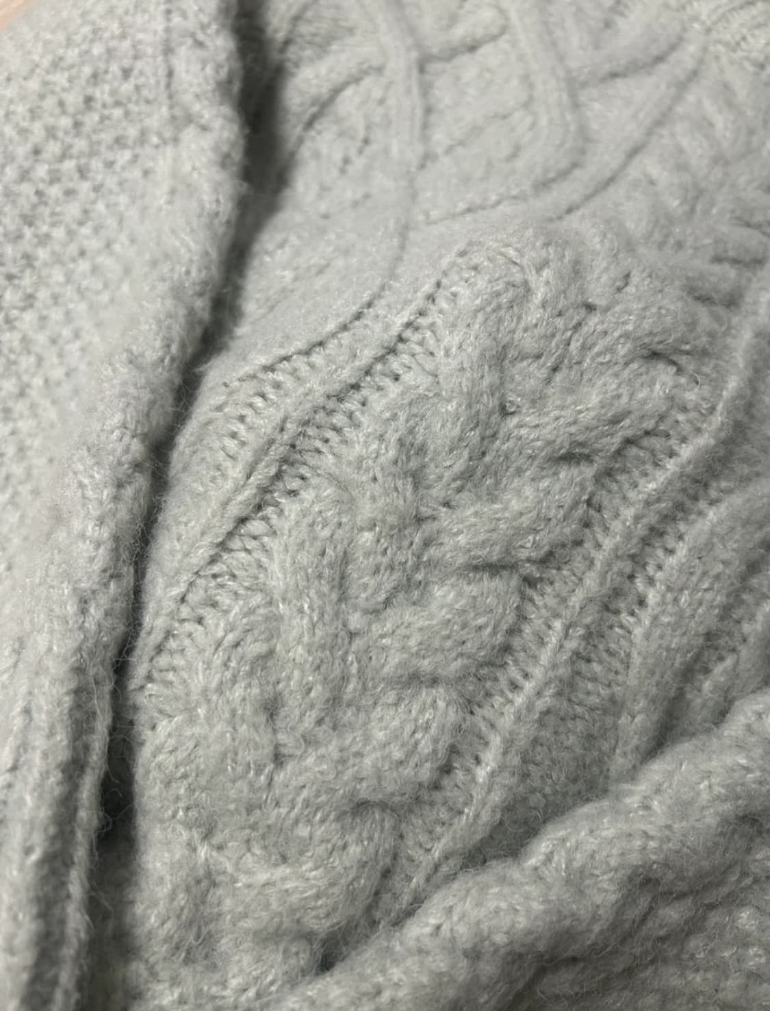 루즈핏 꽈배기 니트 상품이미지2