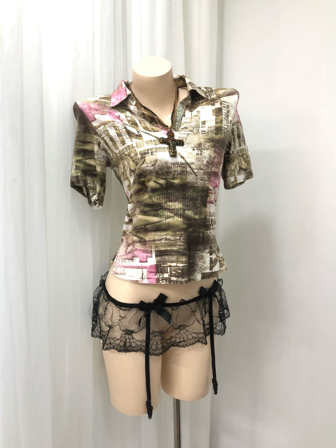 grunge printed collar half sleeve t 상품이미지1