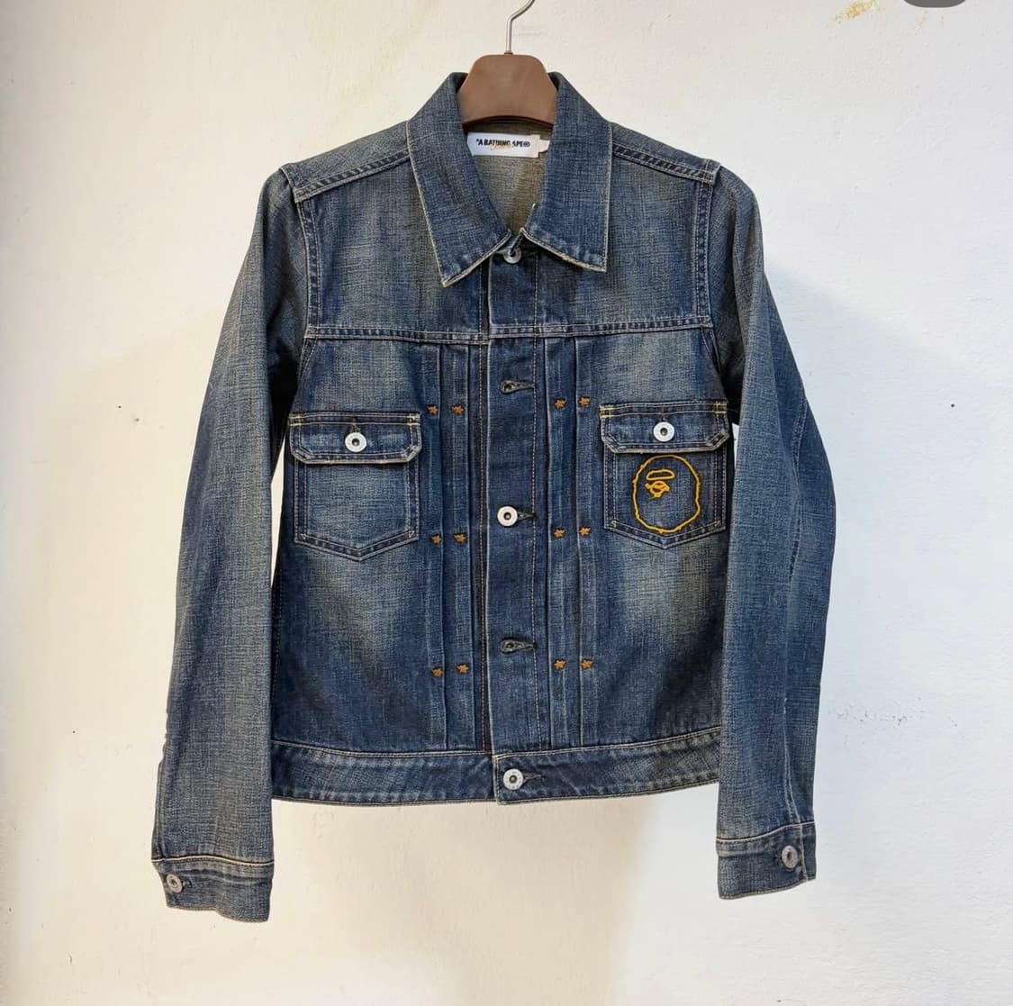 베이프 딱붙핏 워싱 데님 자켓 세컨드 지쟌 상품이미지5